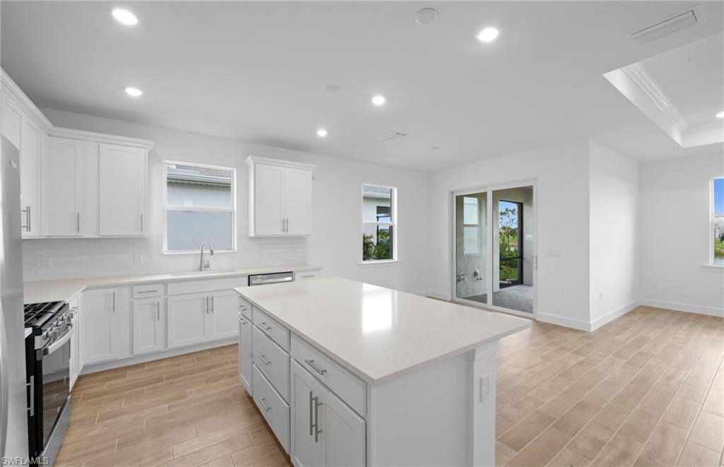 15780 Northridge Rd Property Photo 11