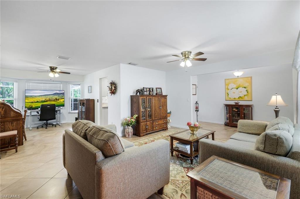 9814 Country Oaks Dr Property Photo 11