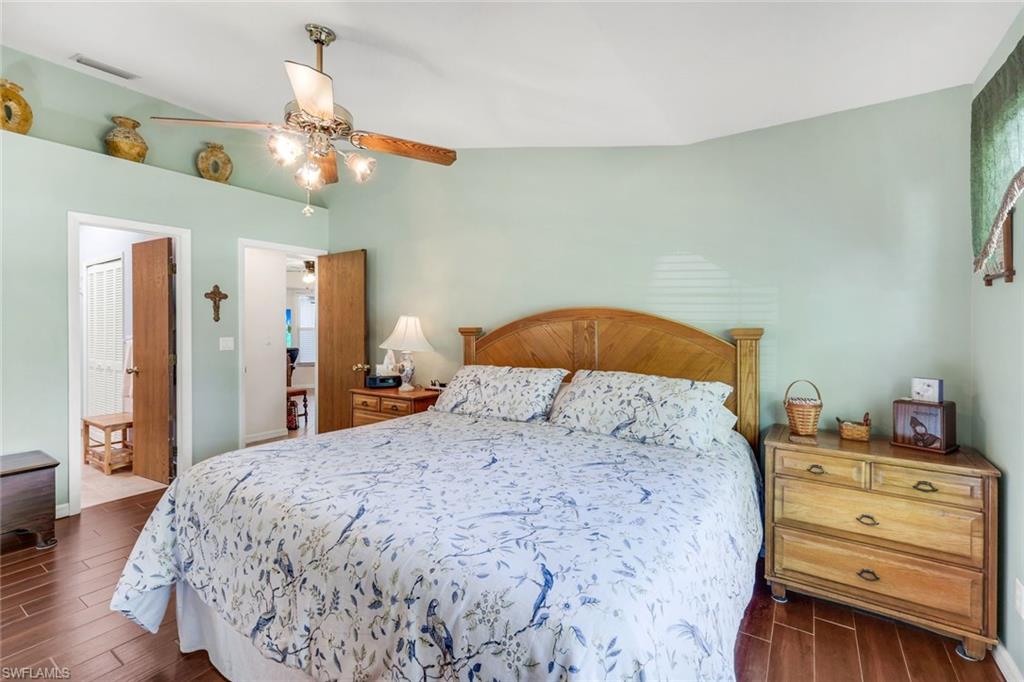 9814 Country Oaks Dr Property Photo 17