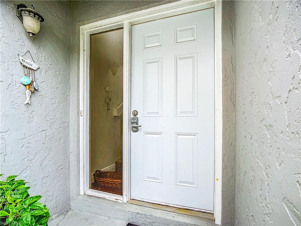 2860 Citrus Lake Dr R-202 Property Photo 4