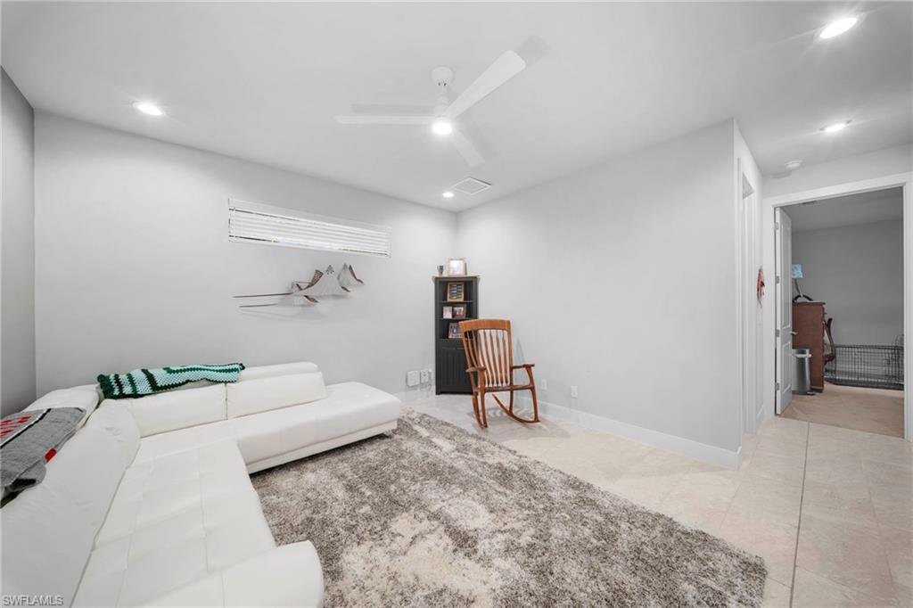 3213 9th St Property Photo 22
