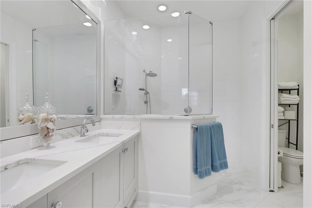 6367 Negril Isle Dr Property Photo 16