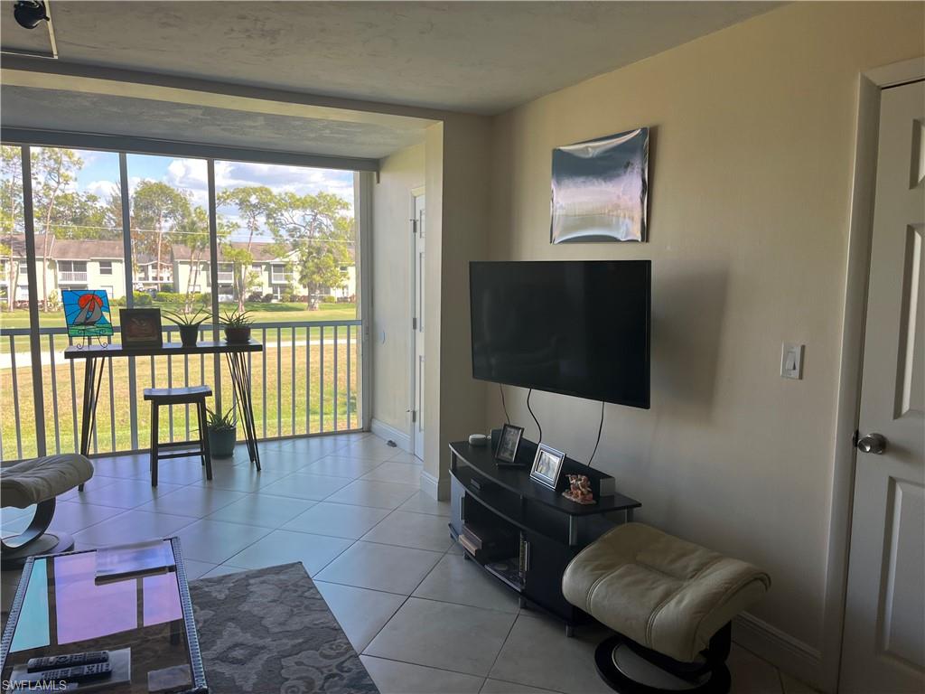 1085 Forest Lakes Dr 8202 Property Photo 19