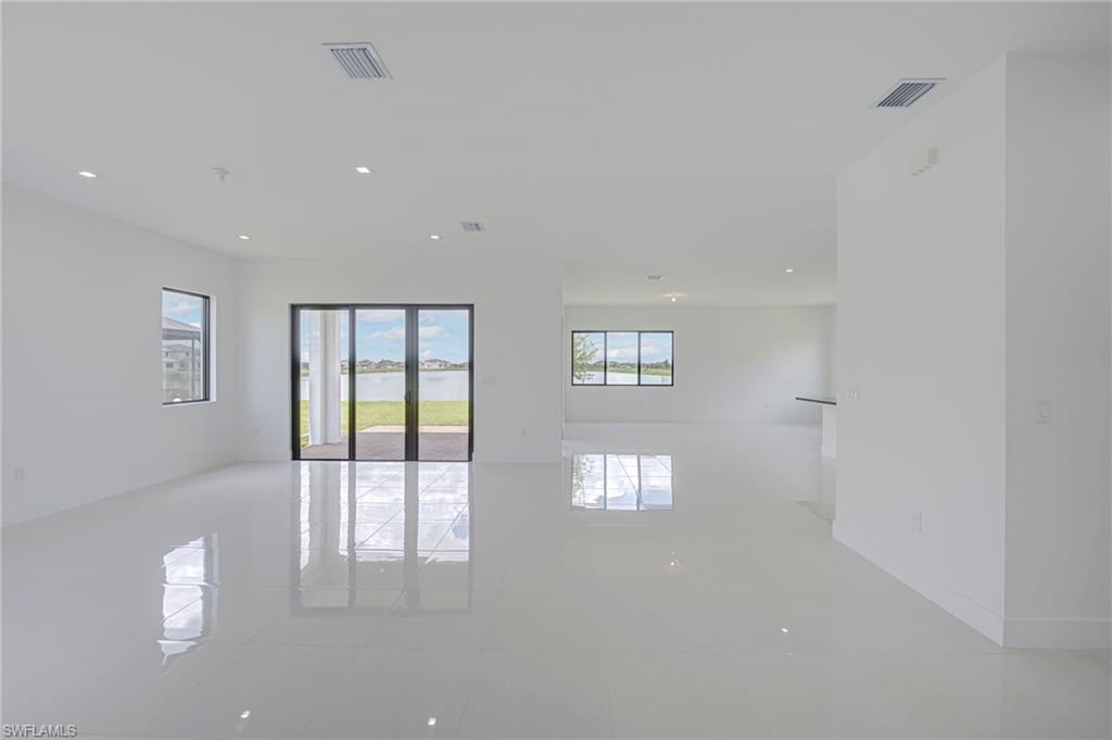4775 Quercia Dr Property Photo 4