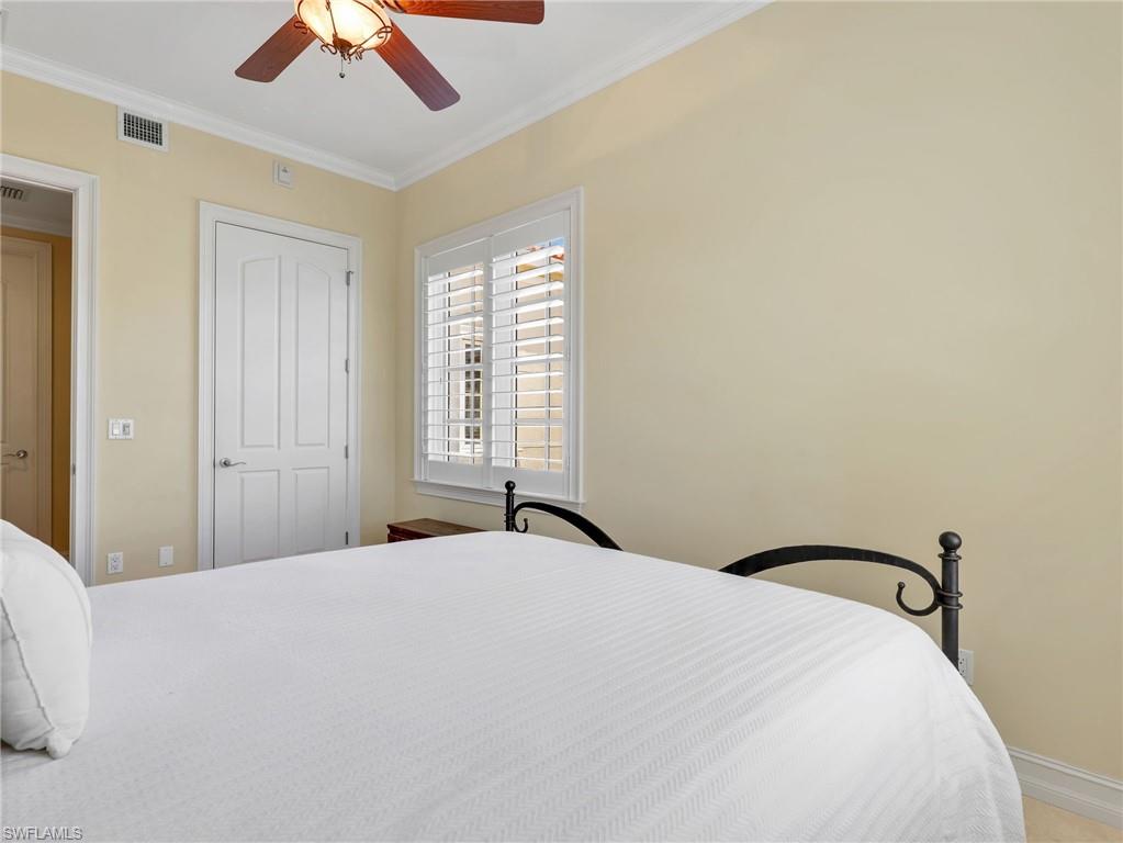 625 6th Ave S B301 Property Photo 23