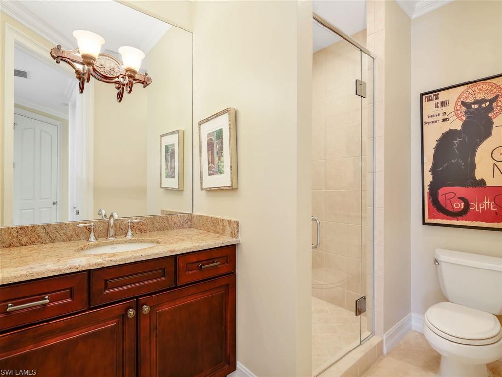 625 6th Ave S B301 Property Photo 24