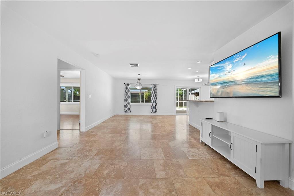 7454 Sea Island Rd Property Photo 6