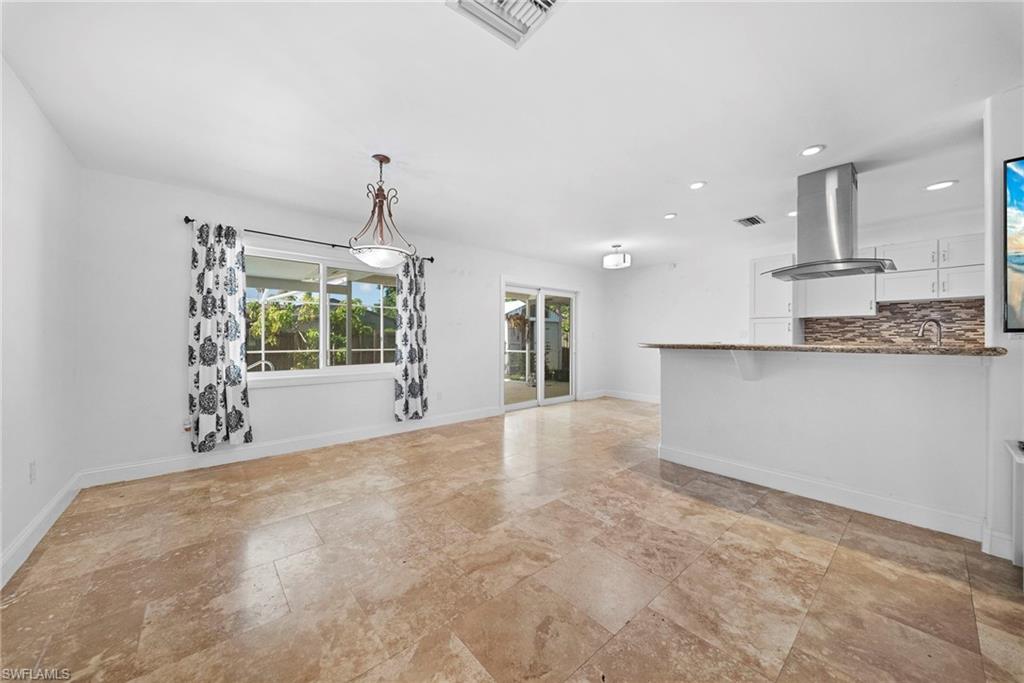 7454 Sea Island Rd Property Photo 9