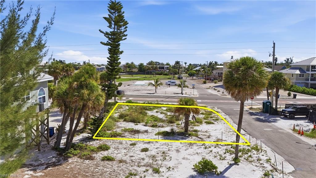 5698 Estero Blvd Property Photo 15