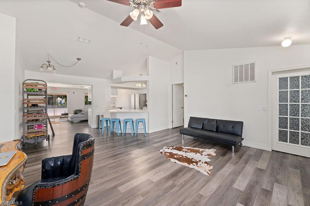 24709 Rodas Dr Property Photo 2