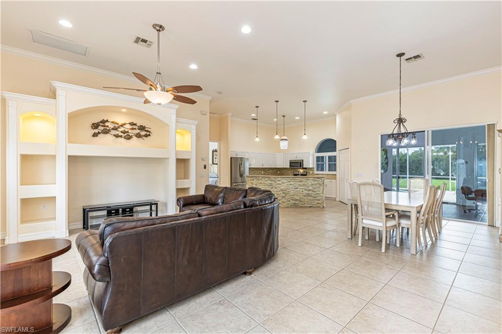 12288 Casals Ln Property Photo 3