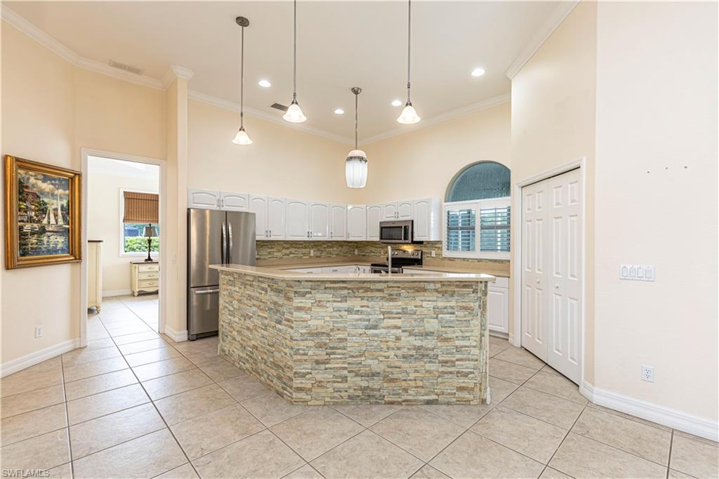12288 Casals Ln Property Photo 6