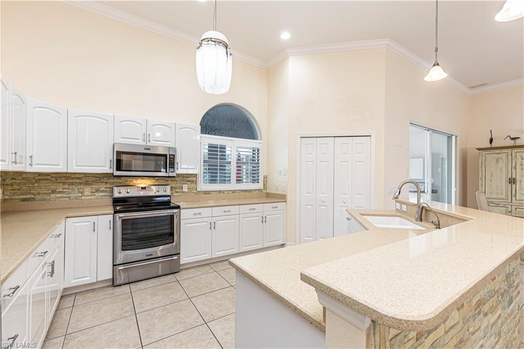 12288 Casals Ln Property Photo 7