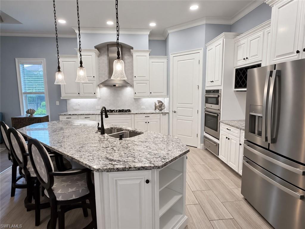 9369 Campanile Cir Property Photo 10