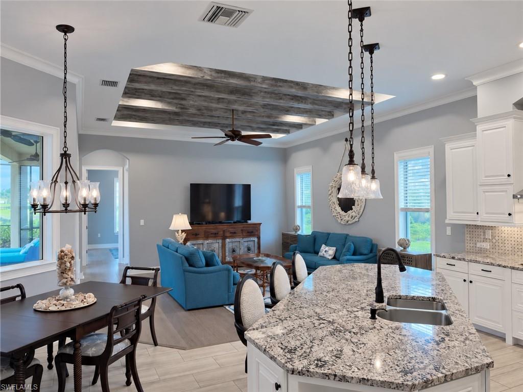 9369 Campanile Cir Property Photo 12