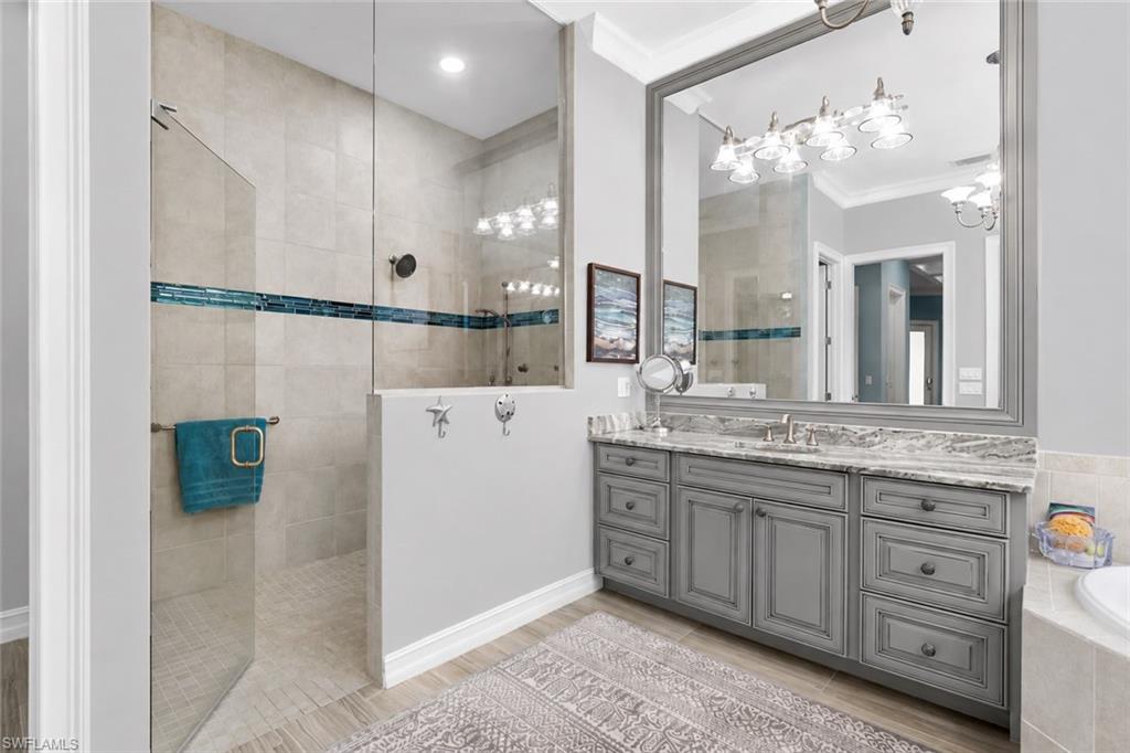 9369 Campanile Cir Property Photo 17