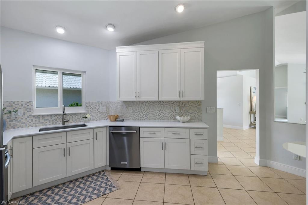 11054 Linnet Ln Property Photo 13