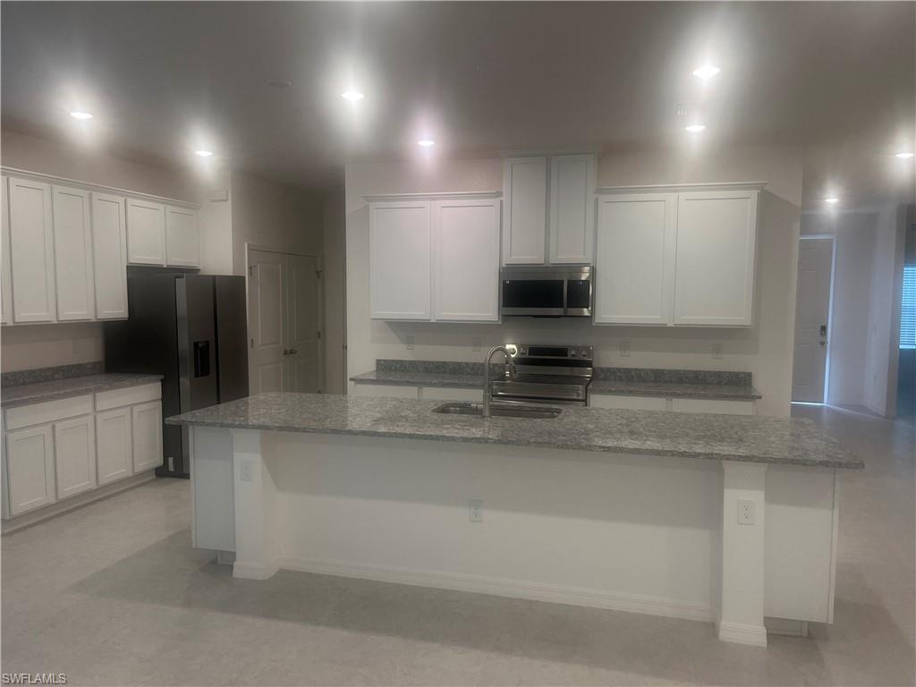 175 Herndon Ave Property Photo 2