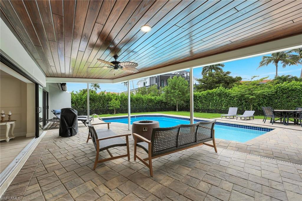 517 Parkwood Ln Property Photo 18