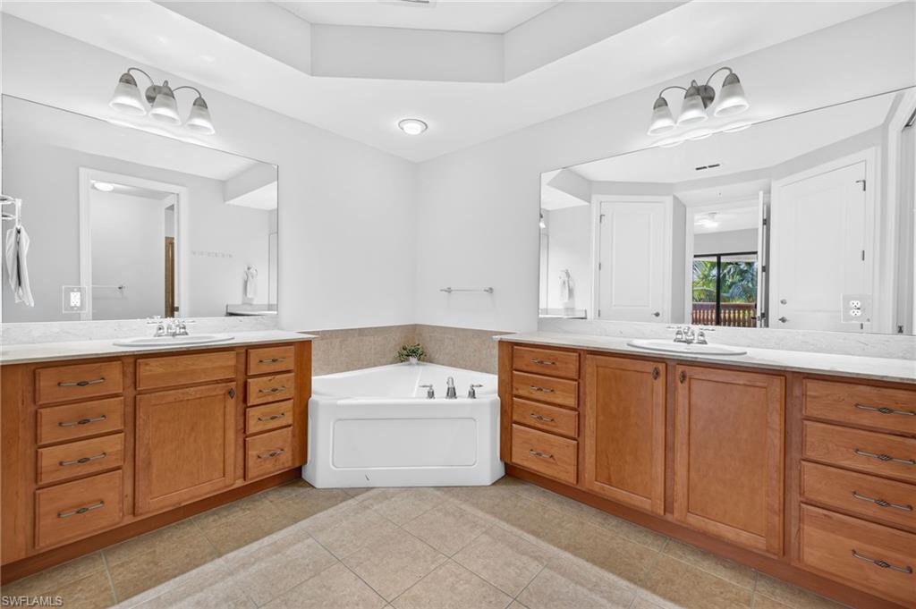 8010 Via Sardinia Way 4213 Property Photo 26