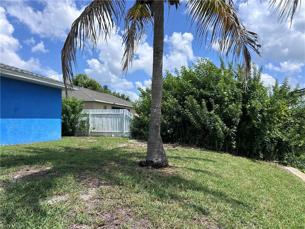111 4th Pl Property Photo 29