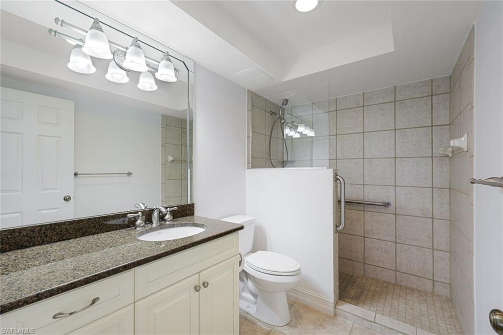 220 Collier Blvd 1404 Property Photo 17