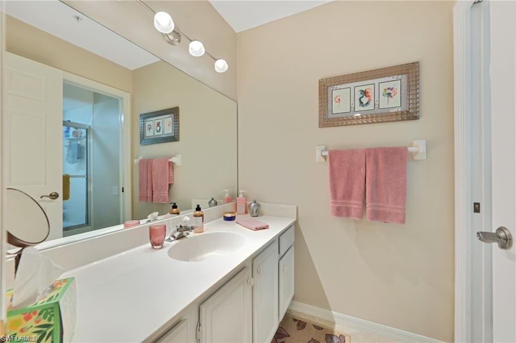 13201 Sherburne Cir 102 Property Photo 9