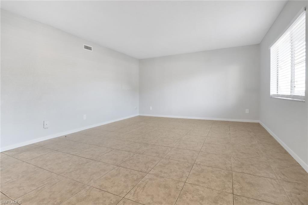 4635 Bayshore Dr P4 Property Photo 7