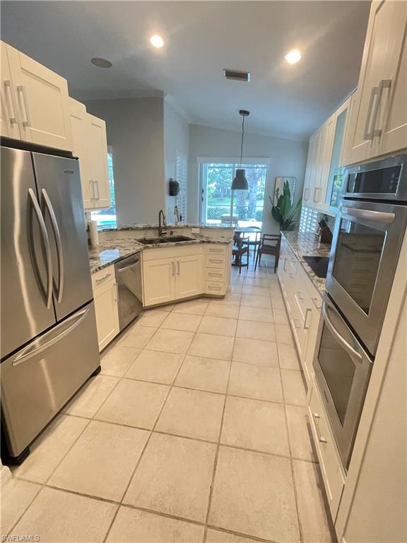 12832 Brynwood Way Property Photo 3