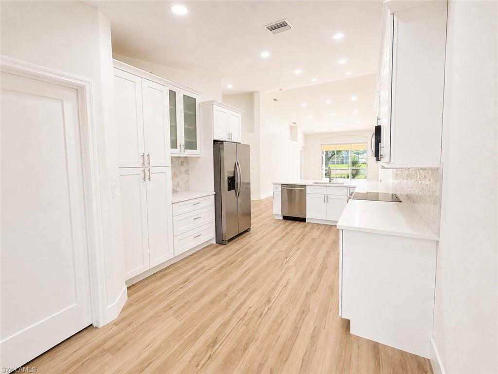 8204 Ibis Cove Cir B212 Property Photo 7