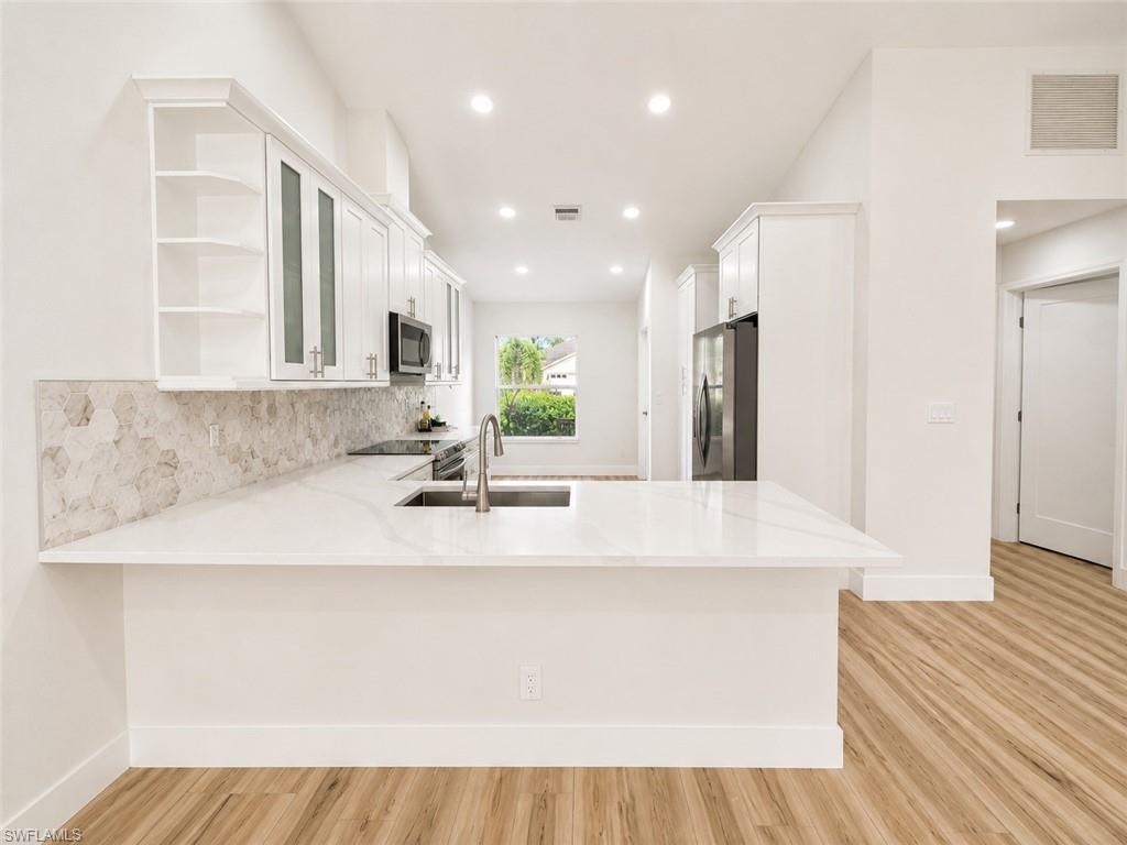 8204 Ibis Cove Cir B212 Property Photo 8