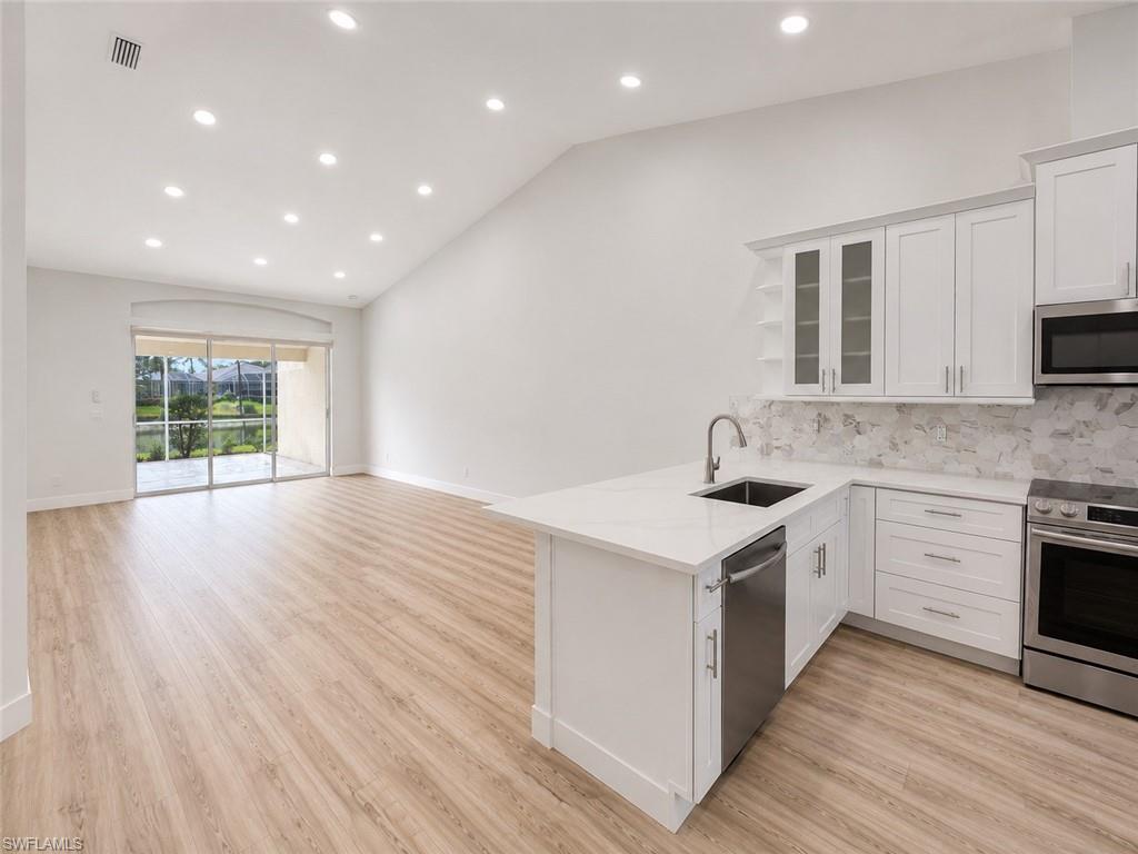 8204 Ibis Cove Cir B212 Property Photo 9