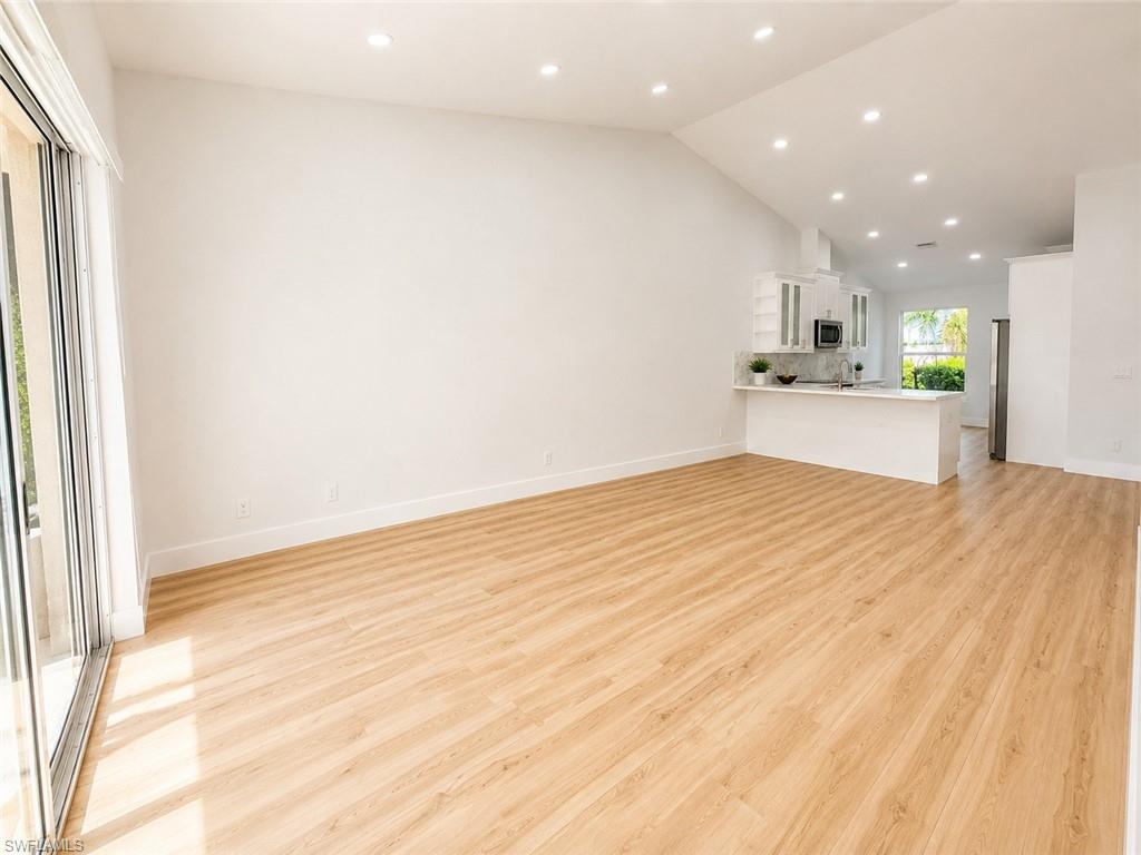 8204 Ibis Cove Cir B212 Property Photo 11