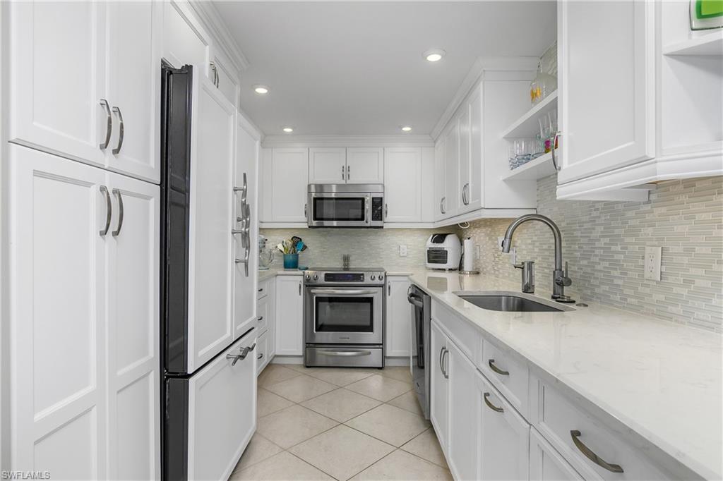 4005 Gulf Shore Blvd N 603 Property Photo 11