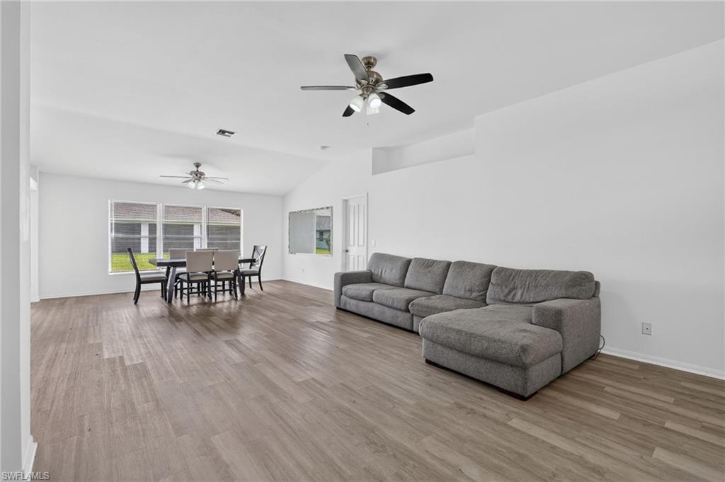 1502 Scholar Ct Property Photo 9