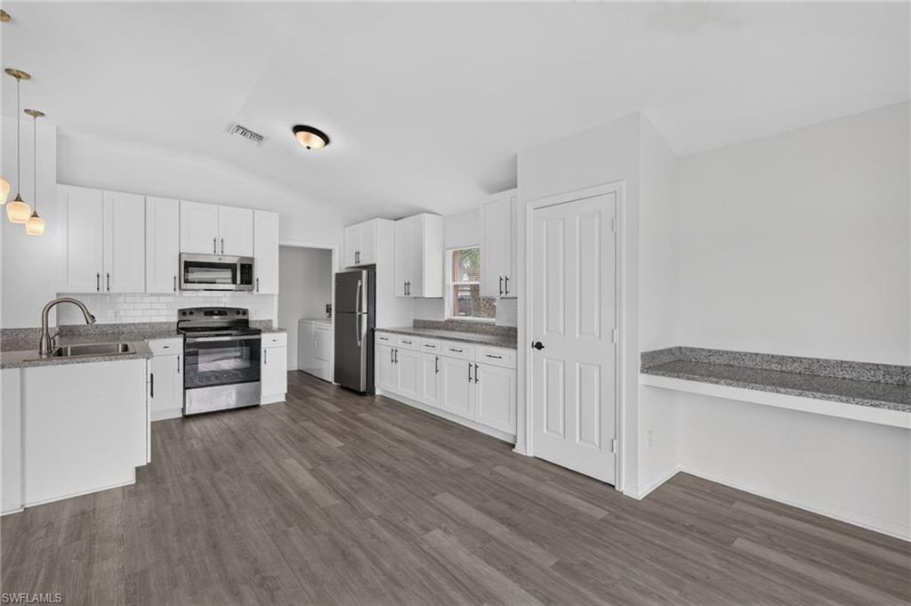 1502 Scholar Ct Property Photo 30