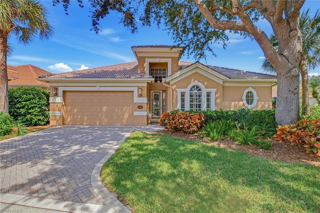2325 Island Cove Cir Property Photo 2