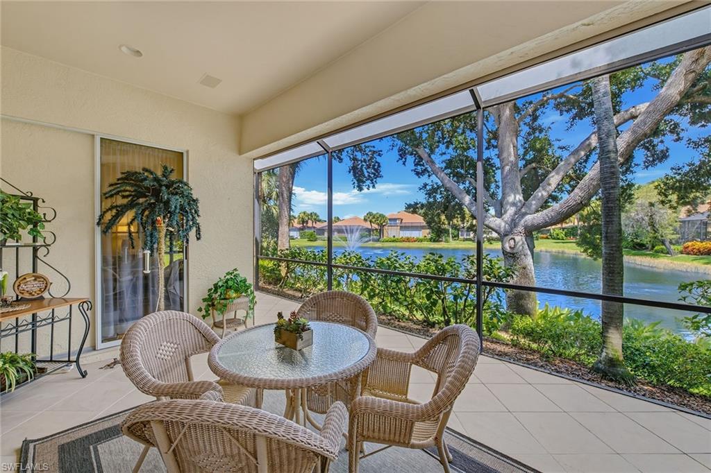 2325 Island Cove Cir Property Photo 4
