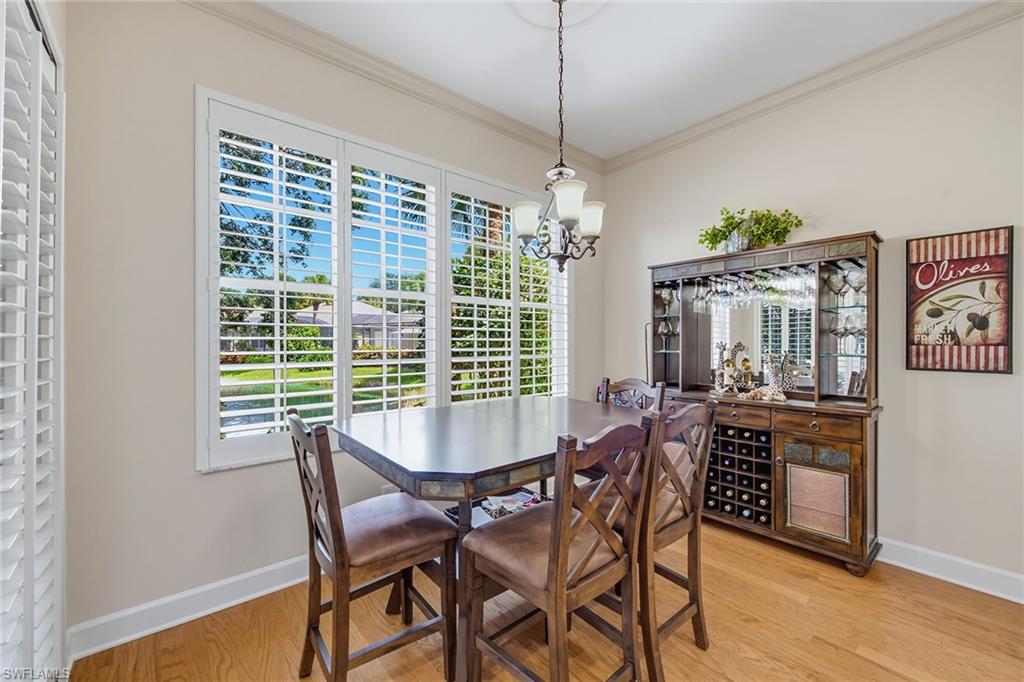 2325 Island Cove Cir Property Photo 6