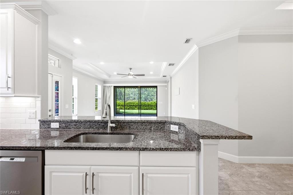 8261 Lucello Ter W Property Photo 12