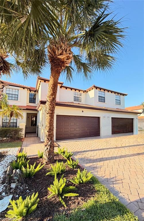 7317 Bristol Cir Property Photo 2