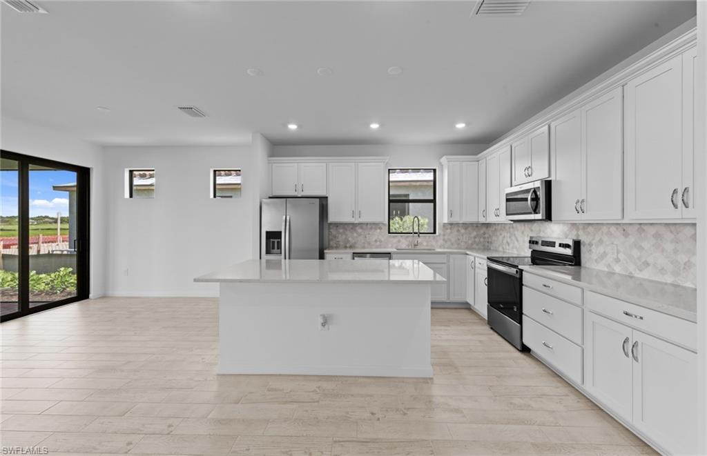 6327 Van Buren Ct Property Photo 8