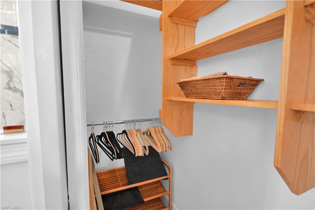 17817 Woodland Ct Property Photo 32