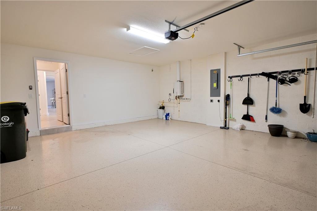 17817 Woodland Ct Property Photo 48