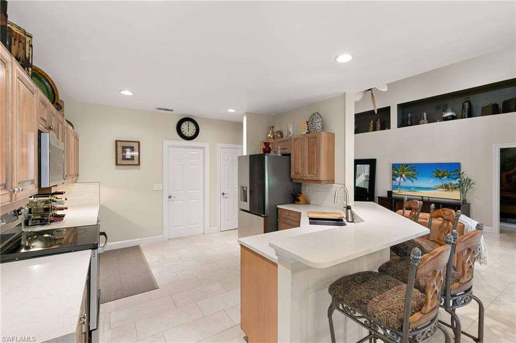 6561 Autumn Woods Blvd Property Photo 9