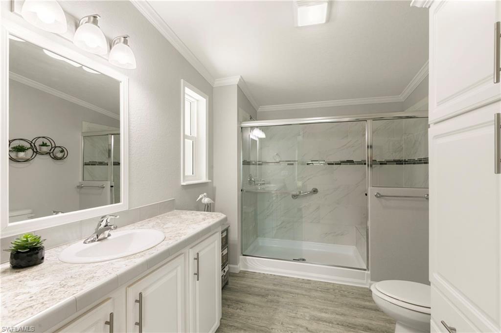 1366 Diamond Lake Cir Property Photo 17