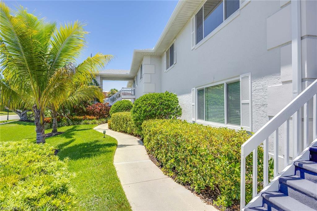 707 Neapolitan Way 707 Property Photo 2