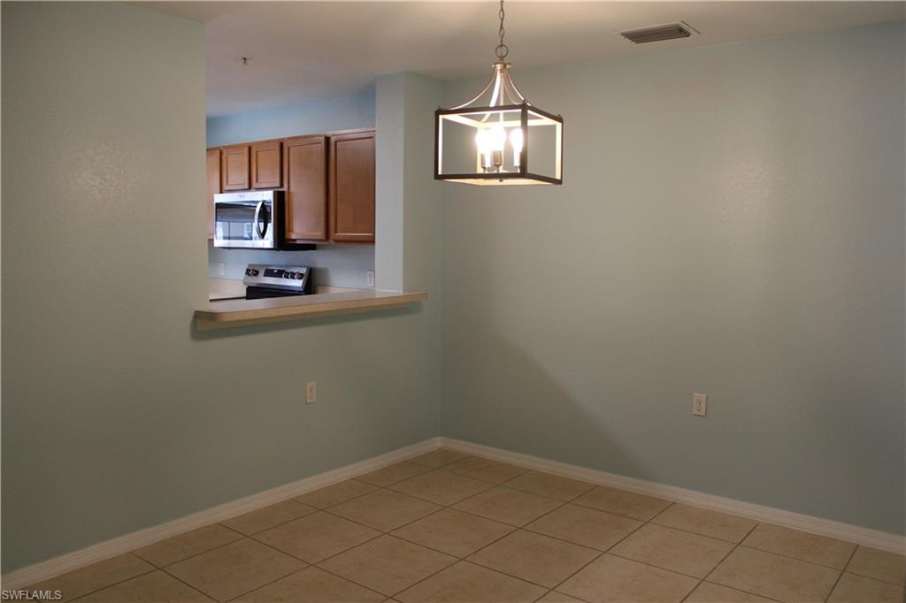 9076 Gervais Cir 403 Property Photo 5