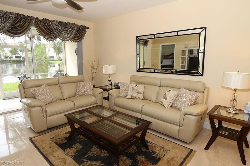 3250 Cypress Glen Way 403 Property Photo 3