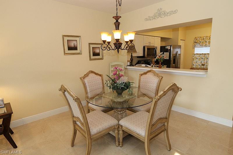 3250 Cypress Glen Way 403 Property Photo 6